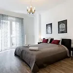 Splendid apartment at Gozsdu Courtyard